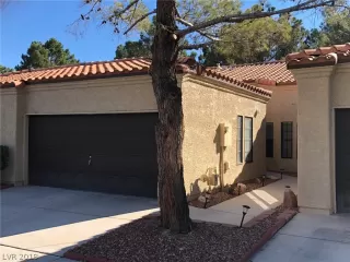 Photo #1: 2042963 Listing