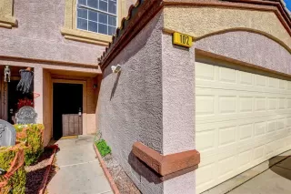 Photo #1: 2042986 Listing 