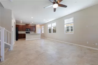 Photo #4: 2043076 Listing 