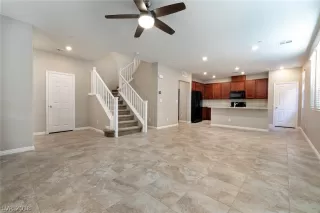 Photo #5: 2043076 Listing 