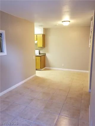 Photo #6: 2043482 Listing