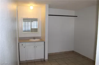 Photo #4: 2043559 Listing 