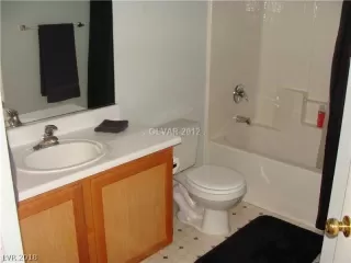 Photo #3: 2043620 Listing 