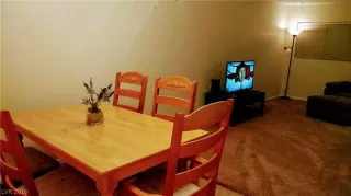 Photo #4: 2043626 Listing