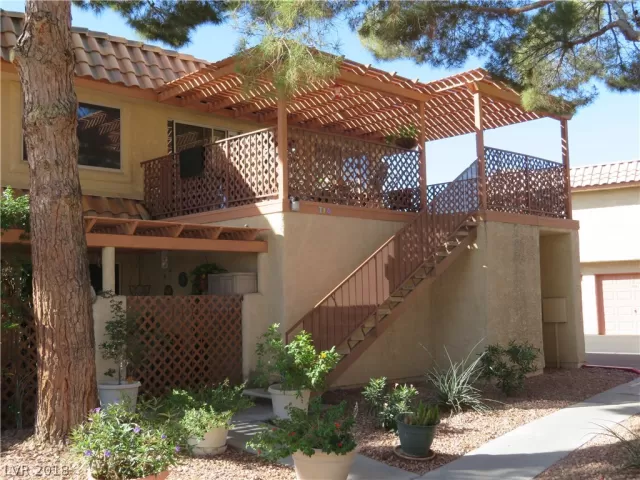 MLS: 2043658 Condo For Sale