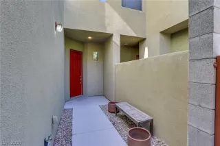 Photo #2: 2043711 Listing 