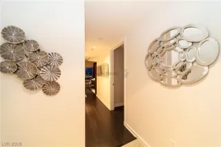 Photo #2: 2043773 Listing 