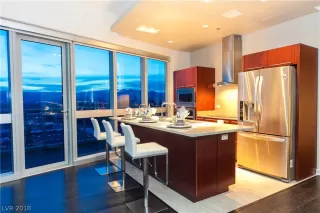 Photo #3: 2043773 Listing 