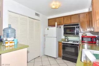 Photo #6: 2043897 Listing