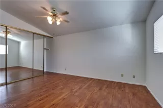 Photo #5: 2044024 Listing 