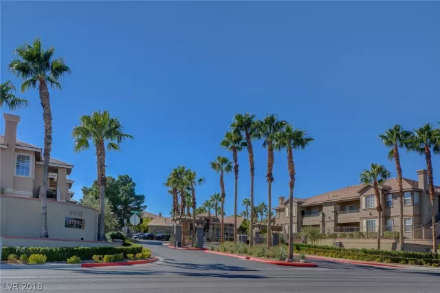 MLS: 2044056 Condo For Sale