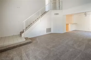 Photo #2: 2044228 Listing 