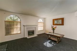 Photo #3: 2044430 Listing