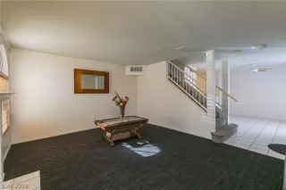 Photo #4: 2044430 Listing