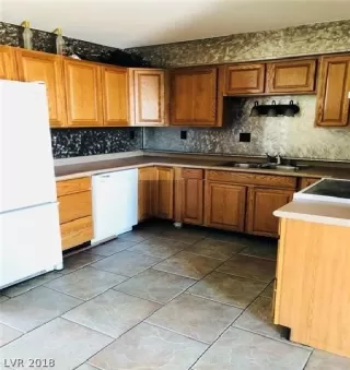 Photo #4: 2044862 Listing 