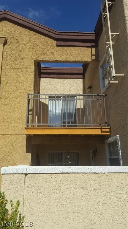 MLS: 2044876 Condo For Sale