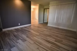 Photo #3: 2044908 Listing 