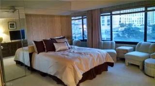 Photo #5: 2044919 Listing 
