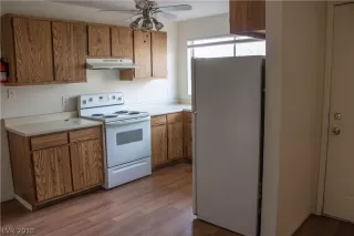 Photo #3: 2044925 Listing 