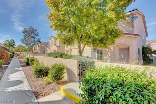 MLS: 2045031 Condo For Sale