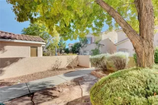 Photo #5: 2045031 Listing 