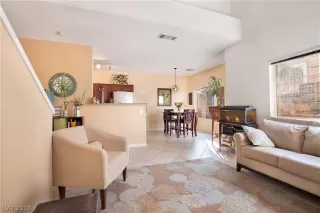 Photo #1: 2045167 Listing 