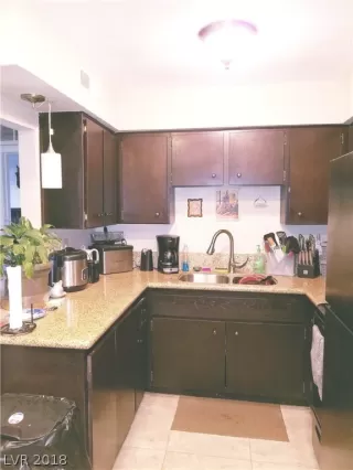 Photo #6: 2045401 Listing