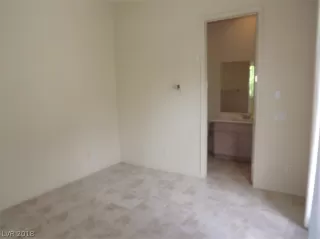 Photo #3: 2045455 Listing