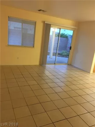 Photo #5: 2045662 Listing