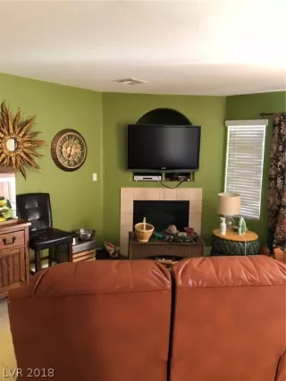 Photo #5: 2045678 Listing 