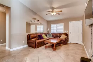Photo #4: 2045868 Listing