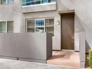 Photo #4: 2045977 Listing