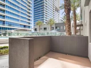 Photo #5: 2045977 Listing