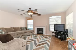 Photo #3: 2046021 Listing