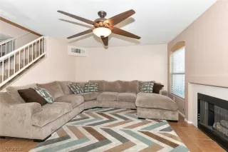 Photo #4: 2046021 Listing