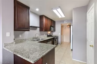 Photo #6: 2046021 Listing