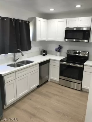 Photo #3: 2046134 Listing