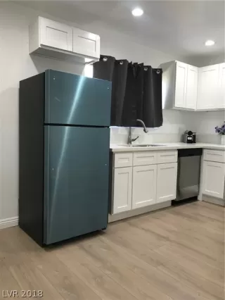 Photo #4: 2046134 Listing