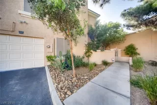 Photo #1: 2046405 Listing