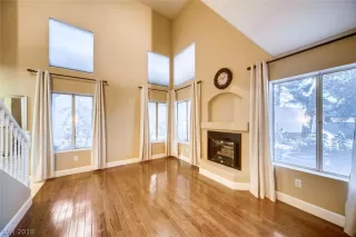 Photo #6: 2046405 Listing