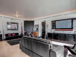 Photo #3: 2046414 Listing 