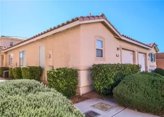 Photo #2: 2046505 Listing
