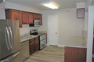 Photo #2: 2046551 Listing 