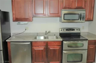 Photo #4: 2046551 Listing 