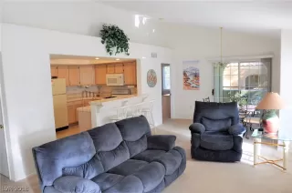 Photo #3: 2046578 Listing 