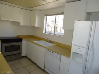 Photo #2: 2046649 Listing 