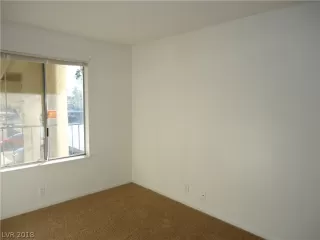 Photo #4: 2046649 Listing 