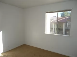 Photo #5: 2046649 Listing 