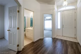 Photo #3: 2046653 Listing