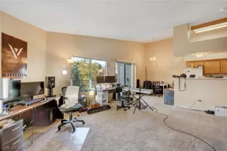 Photo #2: 2046948 Listing